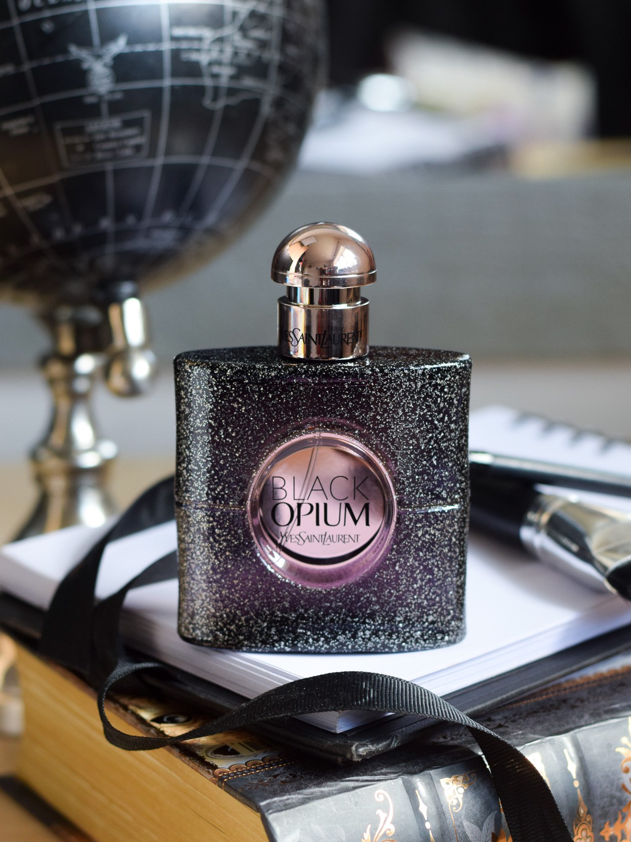 Saint Laurent Black Opium Nuit Blanche Eau de Parfum